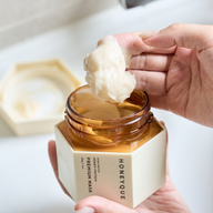 Textura măștii Honeyque Night Repair Premium Mask în recipientul deschis